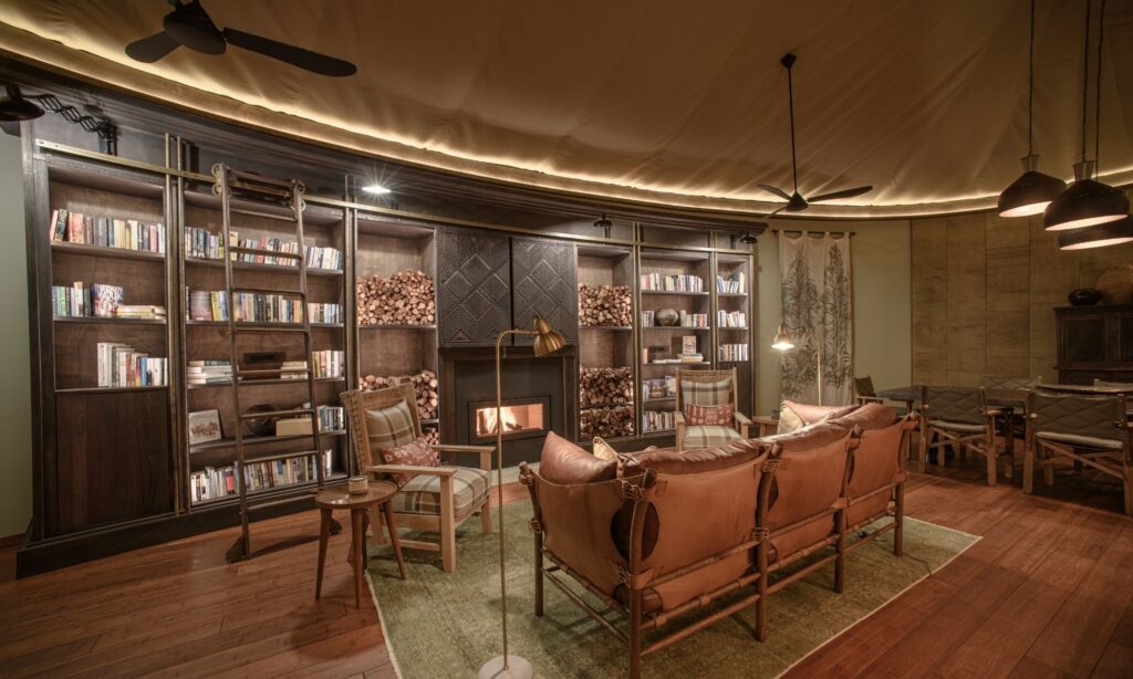 madwaleni river lodge library