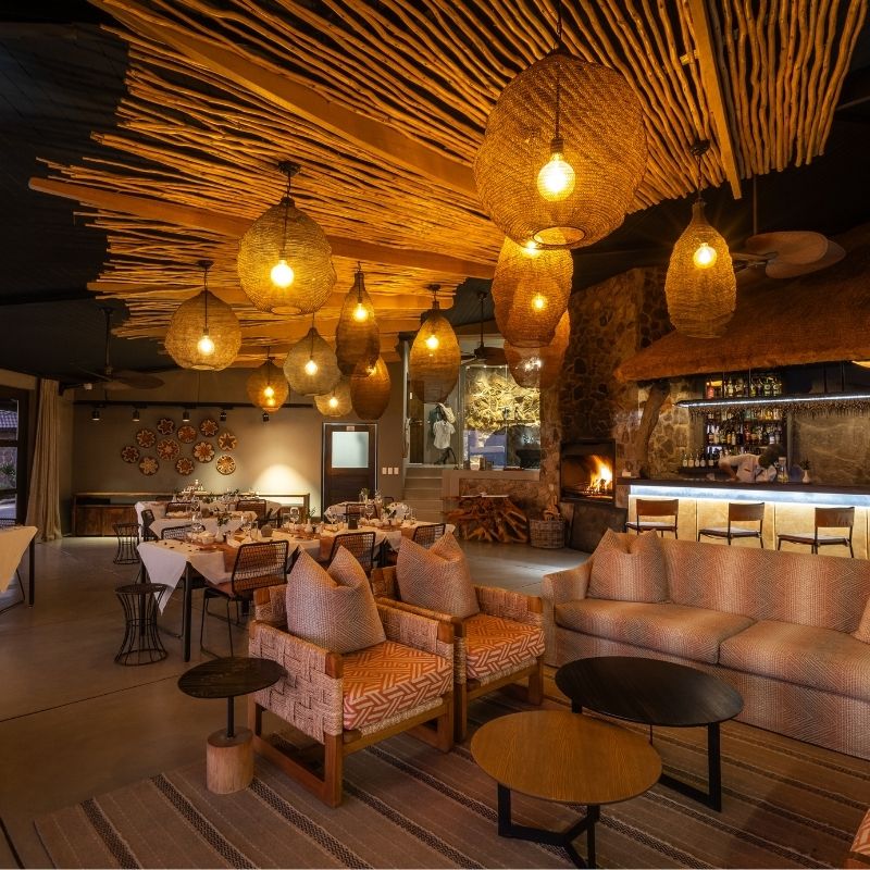 dining area at zulu rock lodge